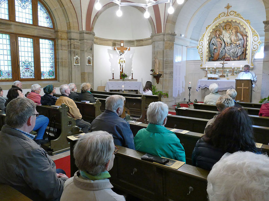 Maigottesdienst in der Weingartenkapelle (Foto: Karl-Franz Thiede)